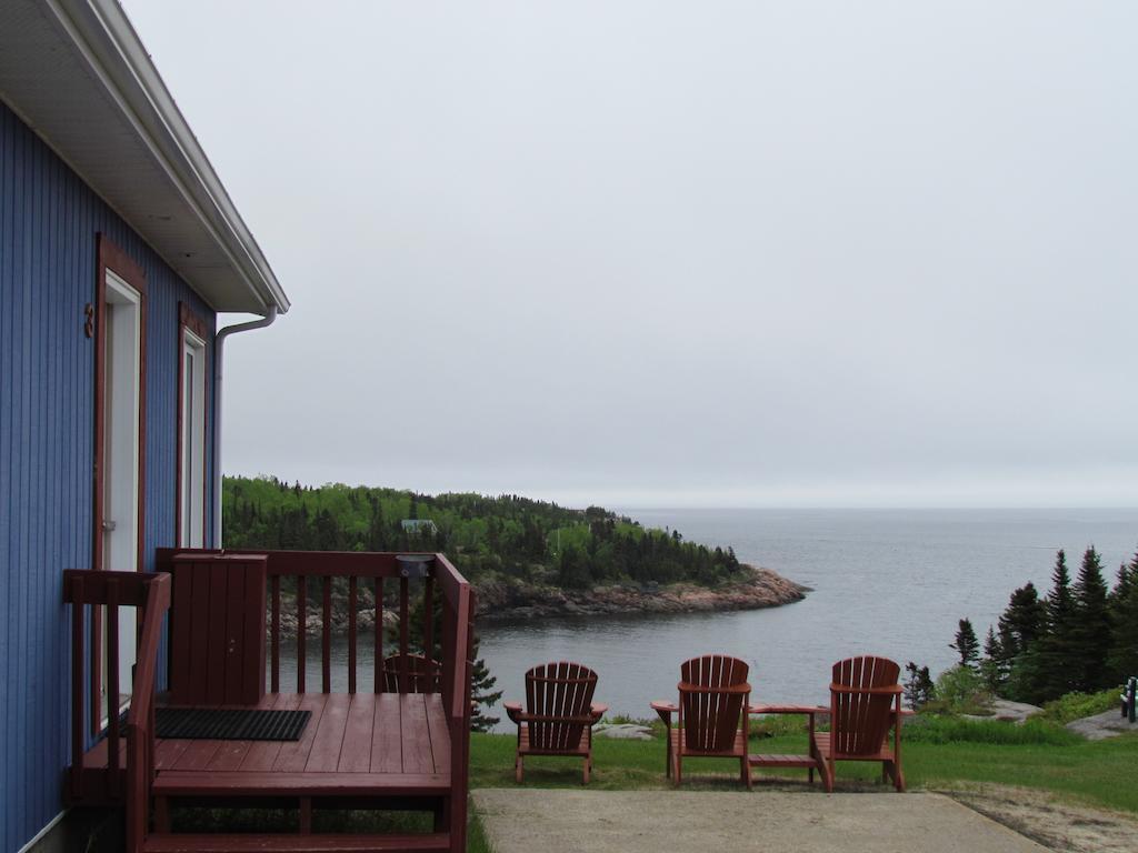 Les Chalets Au Bord De La Mer Les Escoumins Room photo
